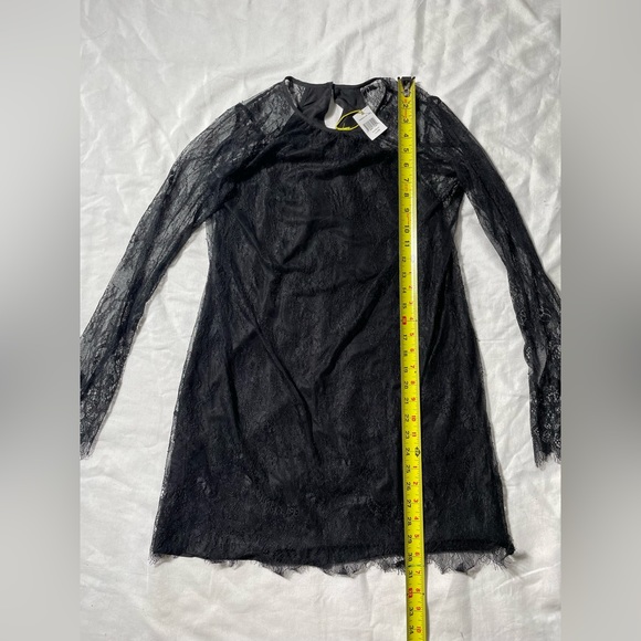 NWT BCBG women’s Black Lace Overlay Sleeveless Dress Size XS - Picture 4 of 7